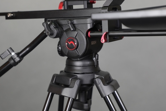 Teleprompter de pantalla doble de 22 pulgadas para interiores y exteriores en TYSTVideo